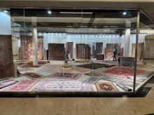 Exposition Tapis sur Salon Maison Horn